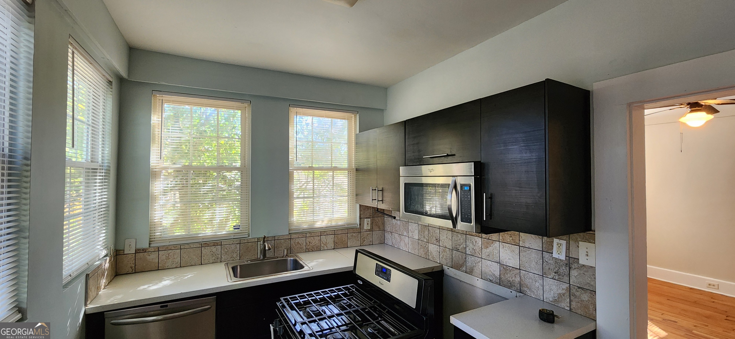 5120 A & B Newark AVE SW