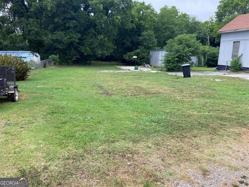 ready-to-build lot located within the city limits of Rome, GA. This prime property offers the perfect blend of suburban tranquility and urban convenience,