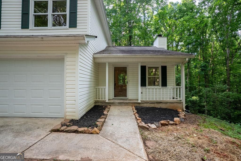 64 Hickory LN