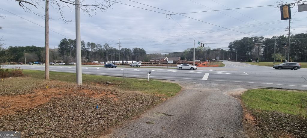 Photo of 2618 Highway 34 E, Newnan, GA 30265 (MLS # 10735699)
