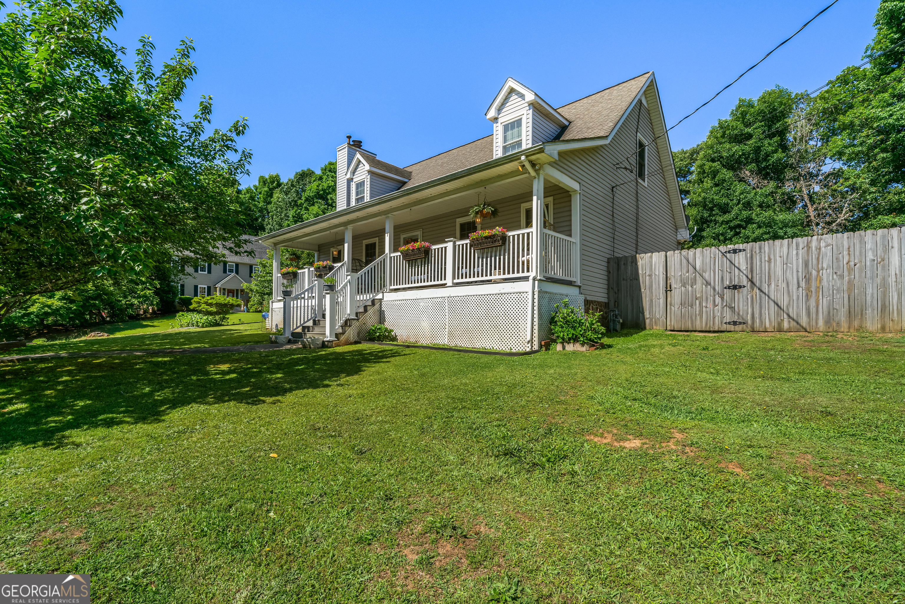 7 College View DR SW