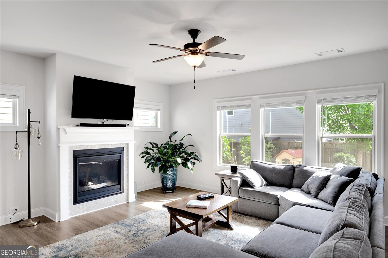 Sugar Hill, Georgia 30518, United States, 4 Bedrooms Bedrooms, ,3 BathroomsBathrooms,Residential,Pending,115906