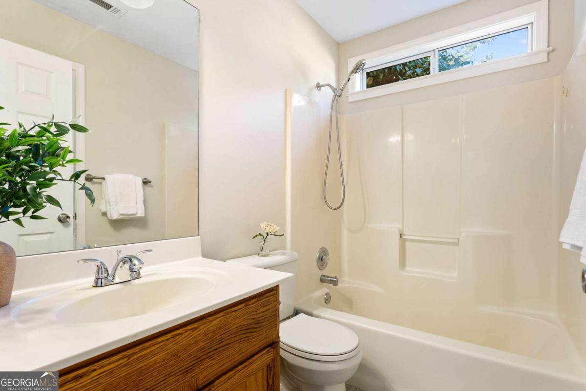 Powder Springs, Georgia 30127, United States, 3 Bedrooms Bedrooms, ,2 BathroomsBathrooms,Residential,Pending,76982