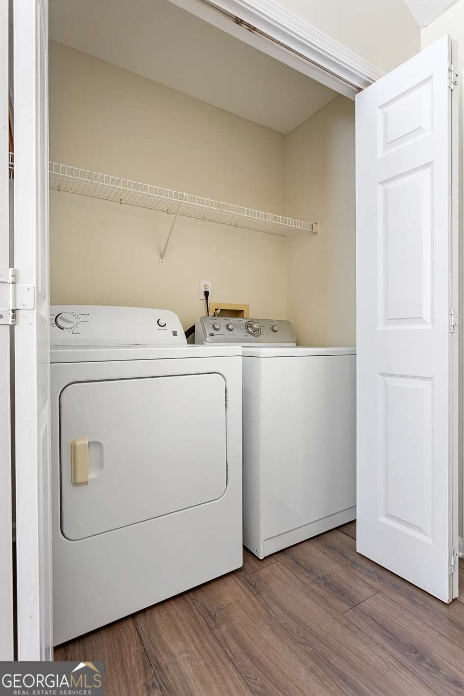 Powder Springs, Georgia 30127, United States, 3 Bedrooms Bedrooms, ,2 BathroomsBathrooms,Residential,Pending,76982