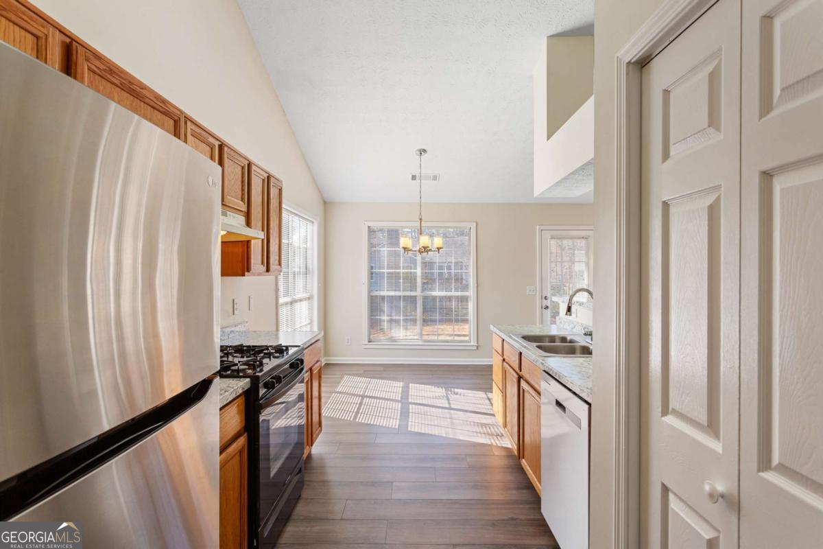 Powder Springs, Georgia 30127, United States, 3 Bedrooms Bedrooms, ,2 BathroomsBathrooms,Residential,Pending,76982