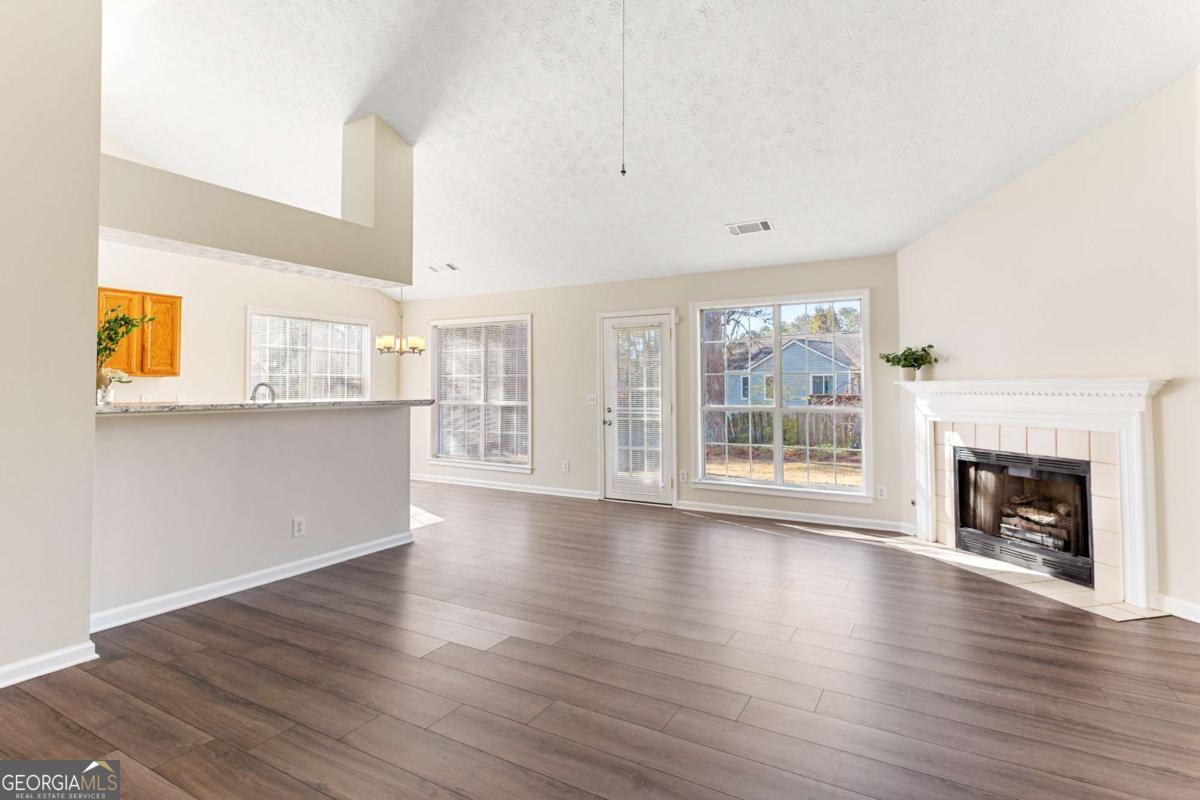 Powder Springs, Georgia 30127, United States, 3 Bedrooms Bedrooms, ,2 BathroomsBathrooms,Residential,Pending,76982