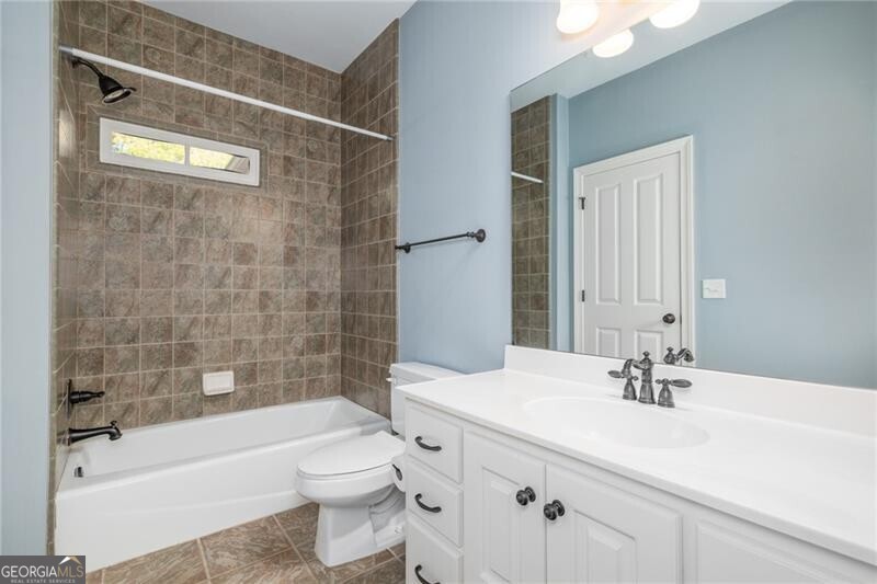 Cumming, Georgia 30041, United States, 7 Bedrooms Bedrooms, ,7 BathroomsBathrooms,Residential,Active,32872