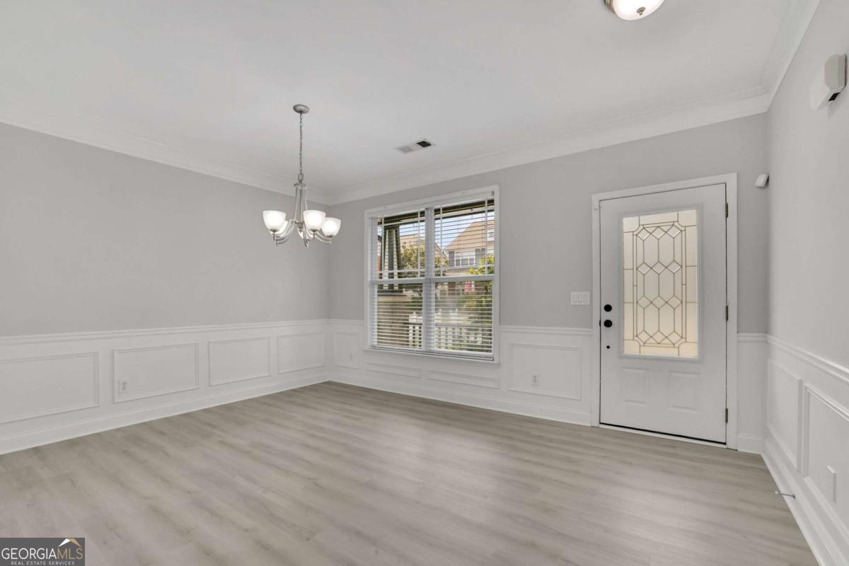3607 Old Towne LN