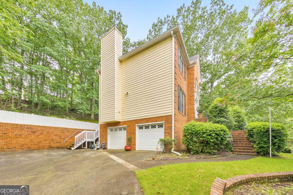 Woodstream - Residential Lease