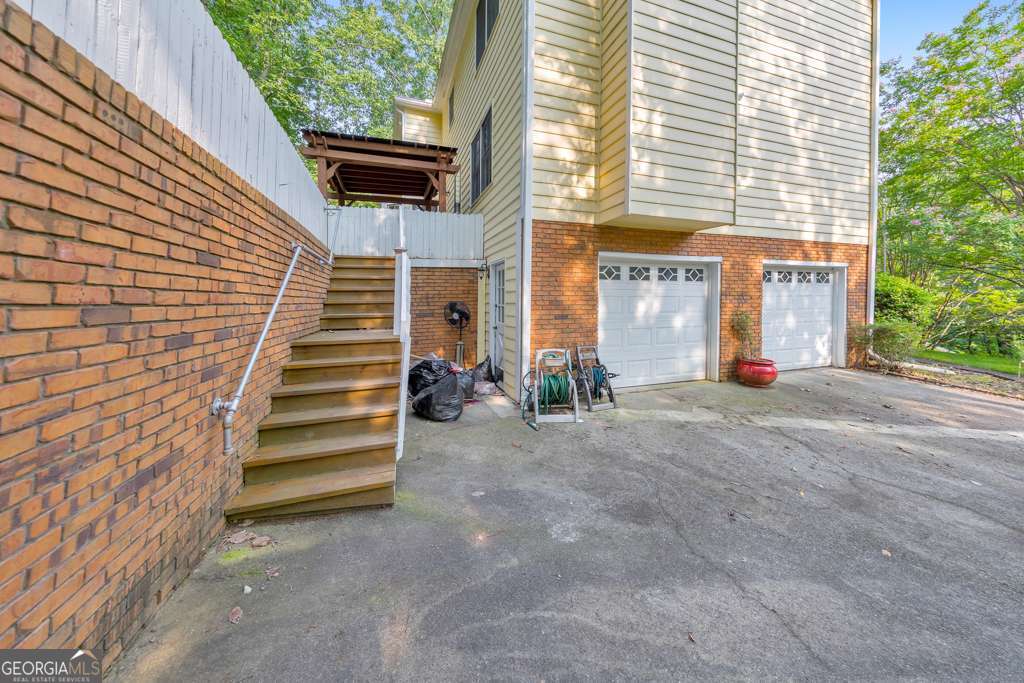 Woodstream - Residential Lease