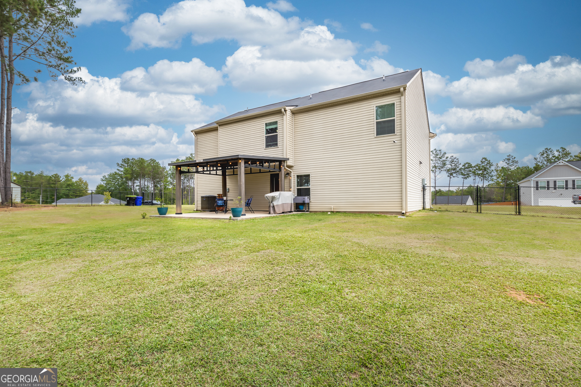 125 S Meadows Ridge DR