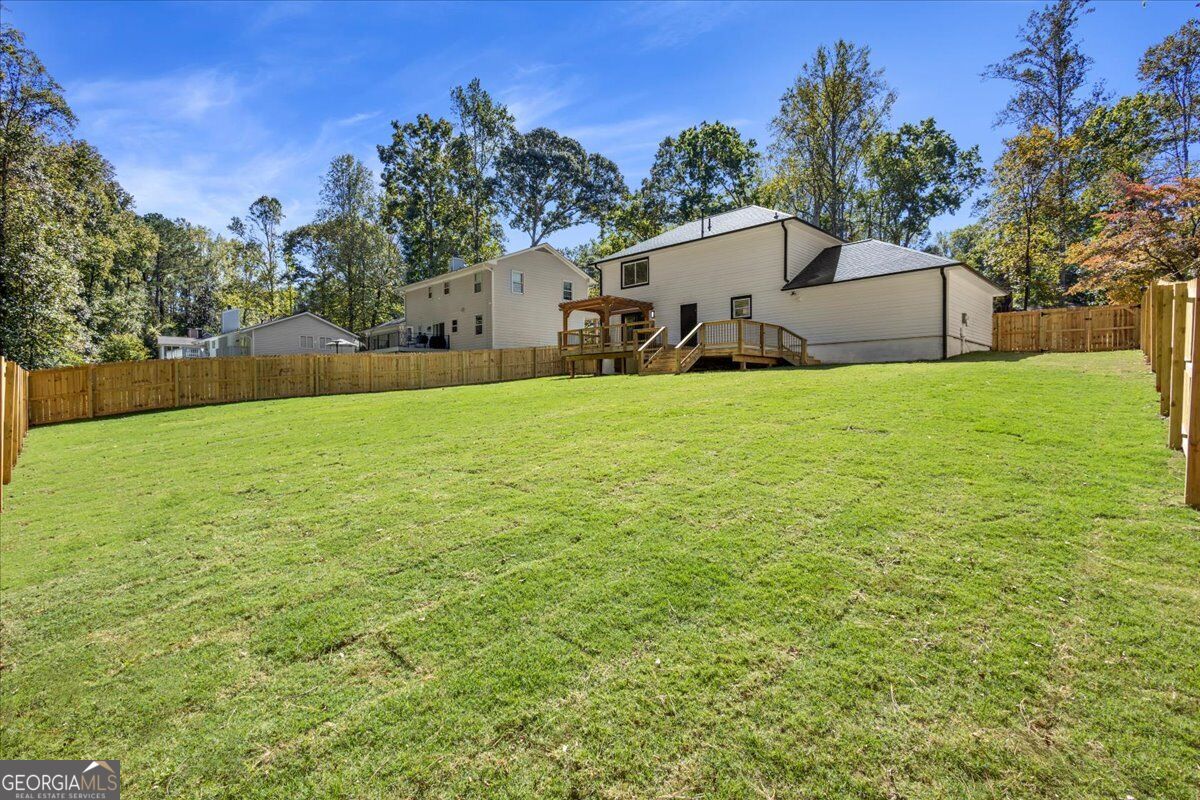 301 Larkspur