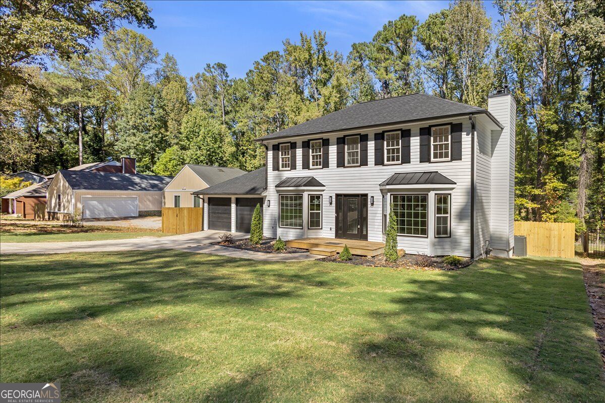 301 Larkspur