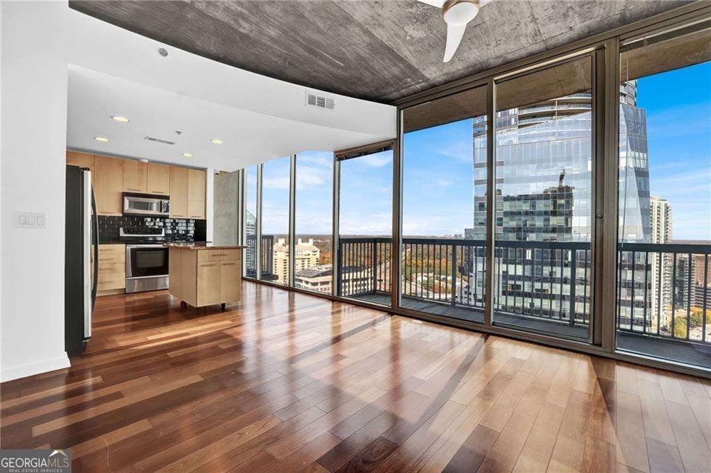 Photo of 3324 Peachtree Road NE #2507, Atlanta, GA 30326 (MLS # 10727751)