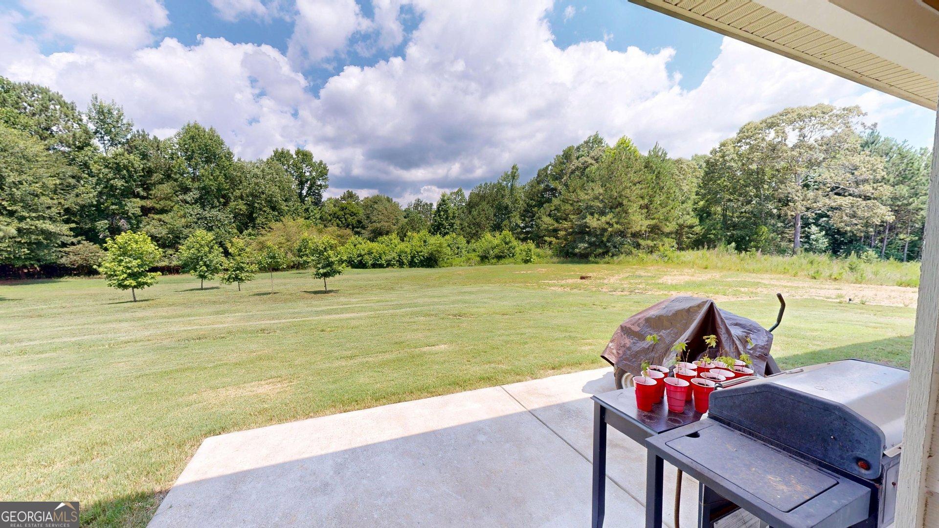 1215 Awenasa DR