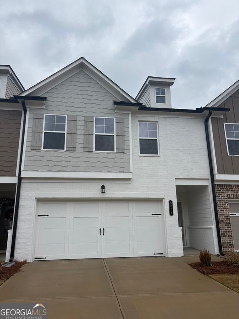 5274 Fox Den RD Oakwood GA 30566