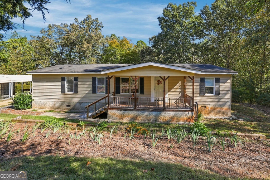 Photo of 436 CHATEAU VILLAGE Drive, MARTIN, GA 30557 (MLS # 10878941)