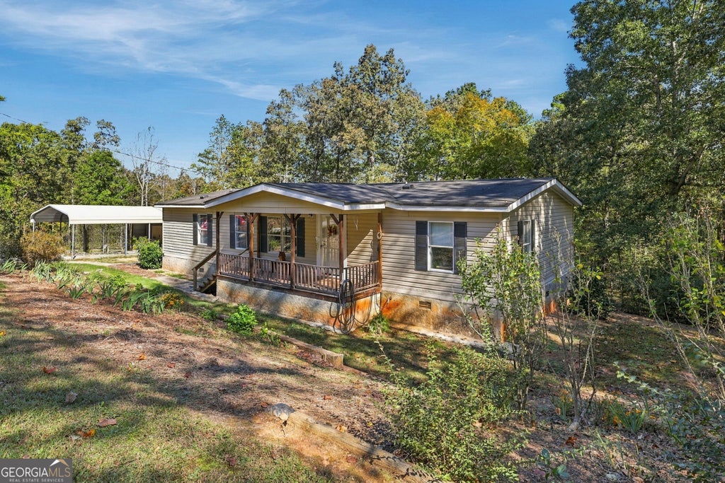 Photo of 436 CHATEAU VILLAGE Drive, MARTIN, GA 30557 (MLS # 10878941)