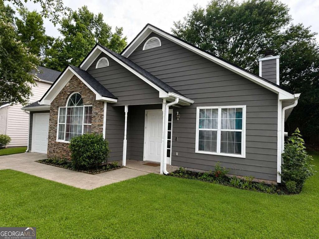 Photo of 109 Crystal Brook, Griffin, GA 30223 (MLS # 10772885)