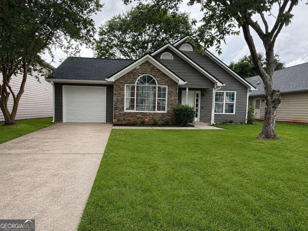 Photo of 109 Crystal Brook, Griffin, GA 30223 (MLS # 10772885)