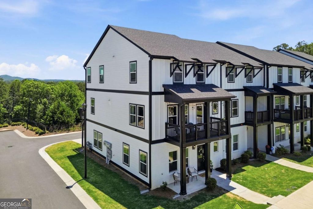 Photo of 824 Mackay Creek, Woodstock, GA 30188 (MLS # 10766393)