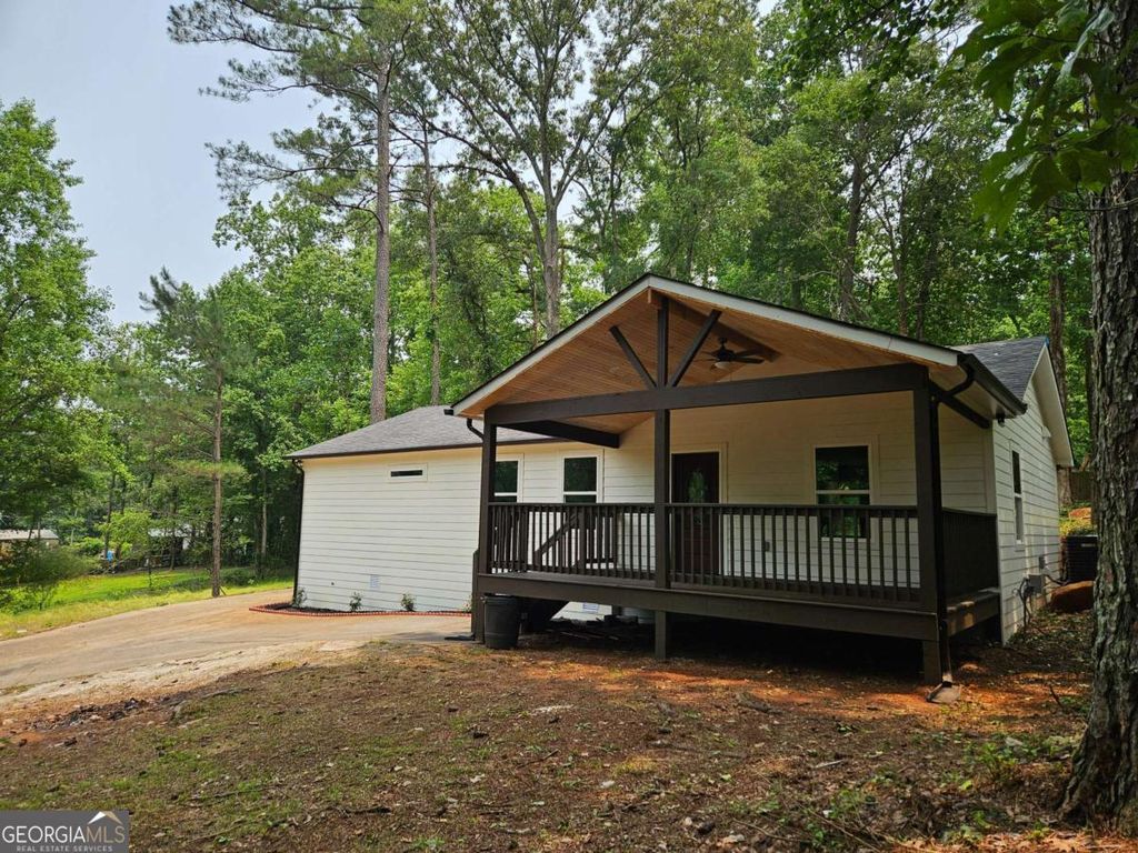 Photo of 6252 Brightwell Place SE, Acworth, GA 30102 (MLS # 10715038)