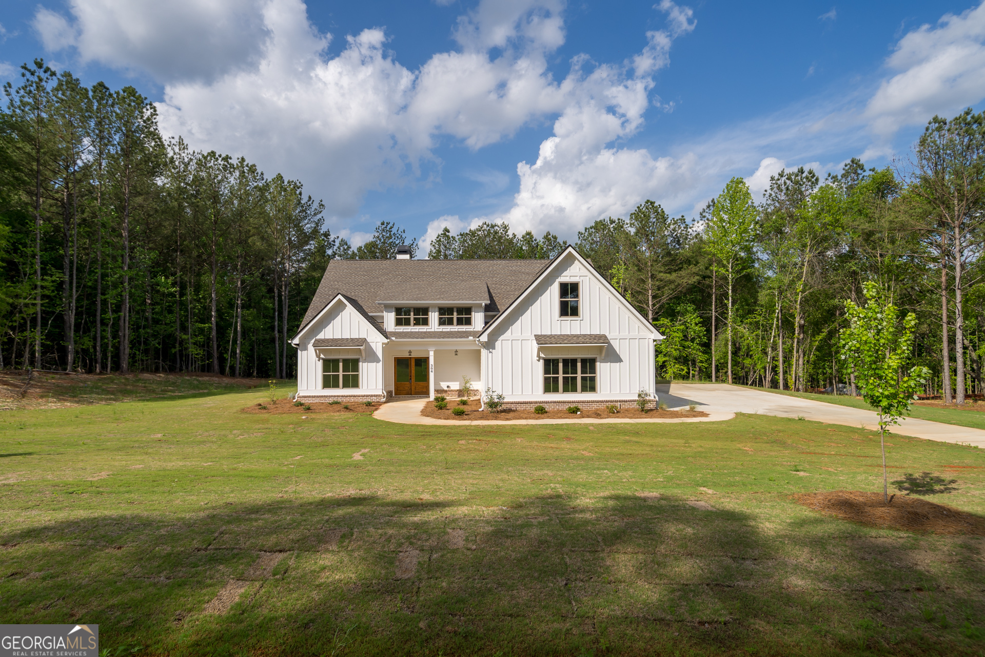 304 Woodfin WAY