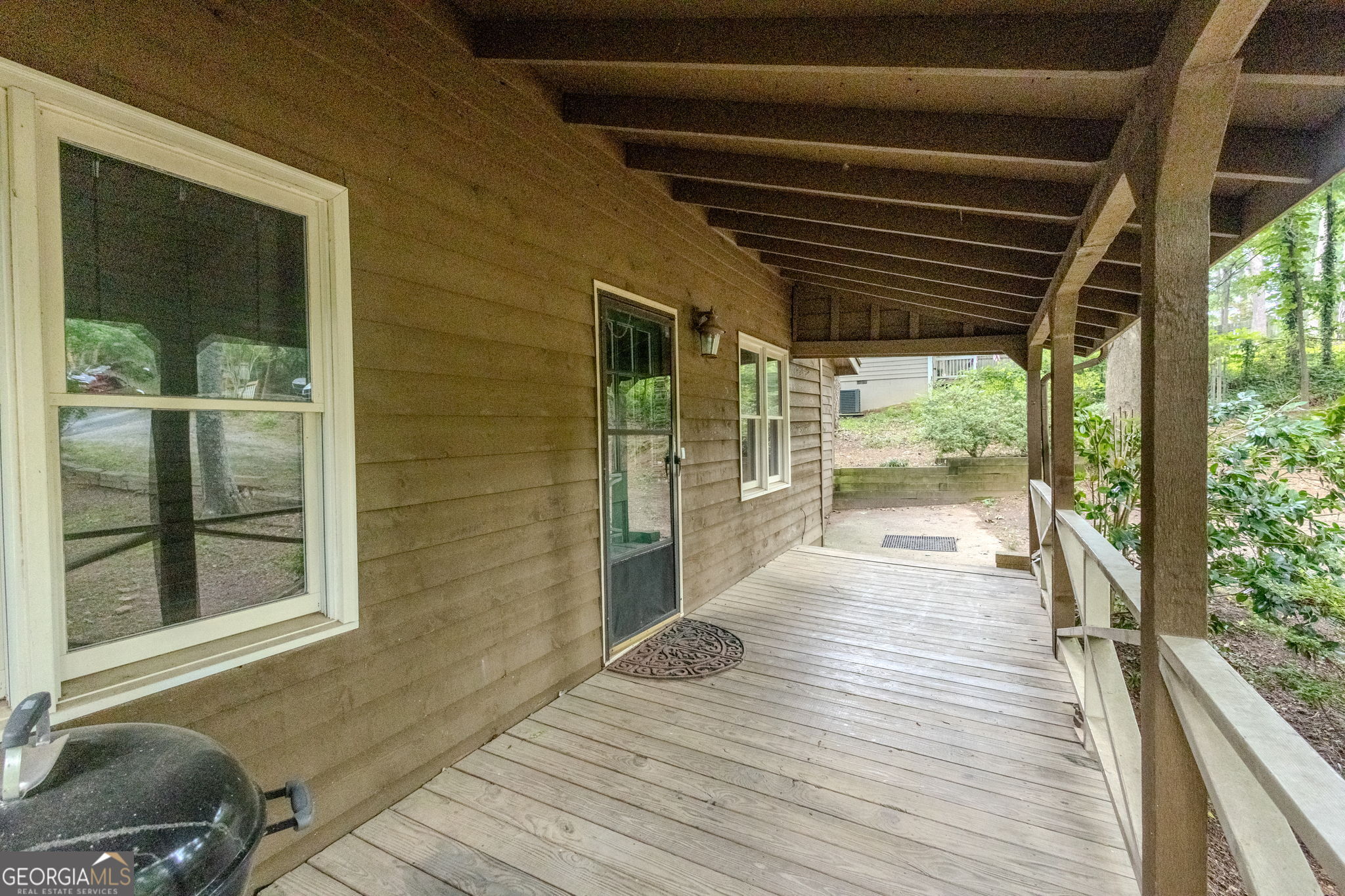 3065 Mangum DR