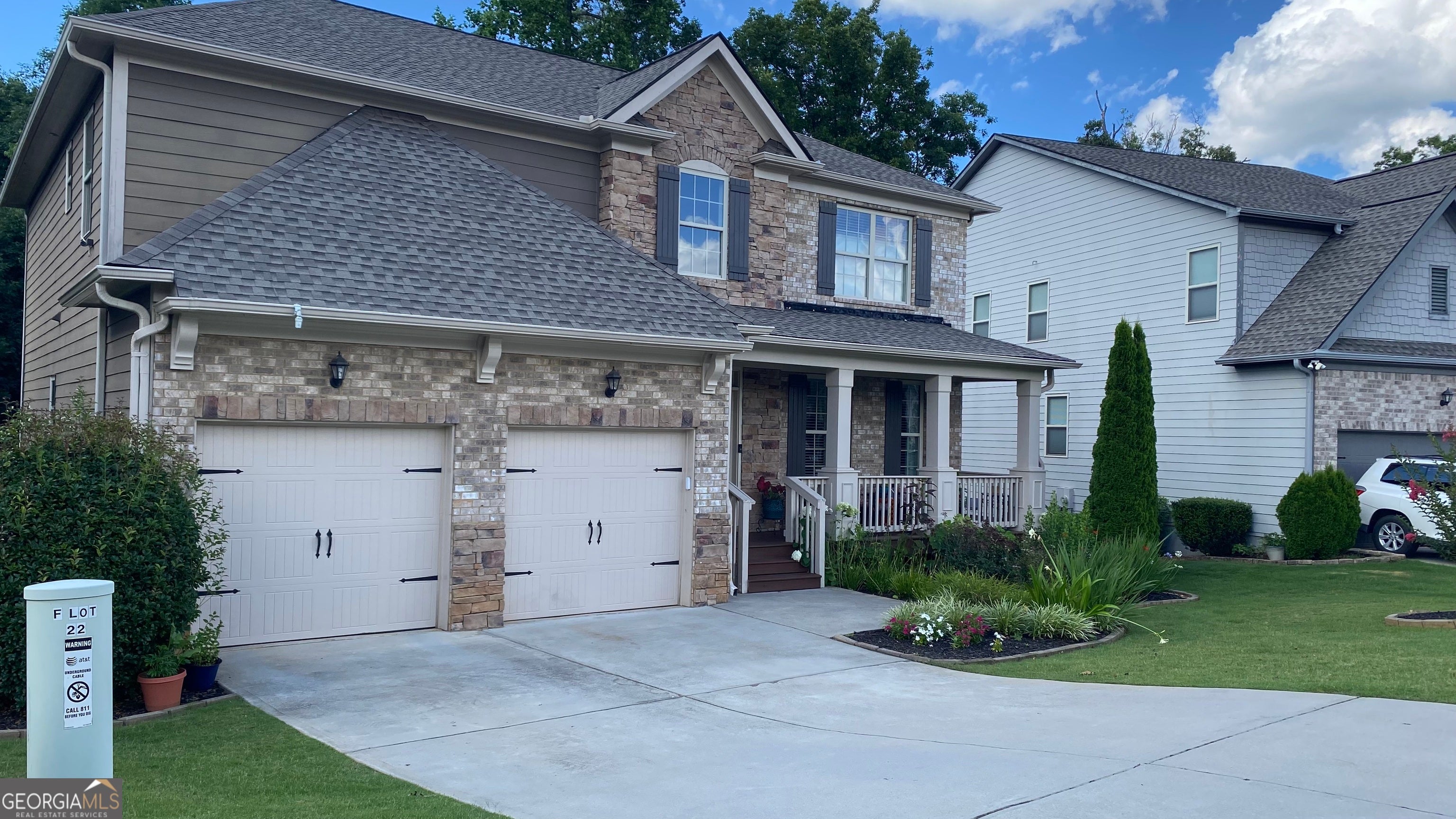 1320 Newbridge CIR