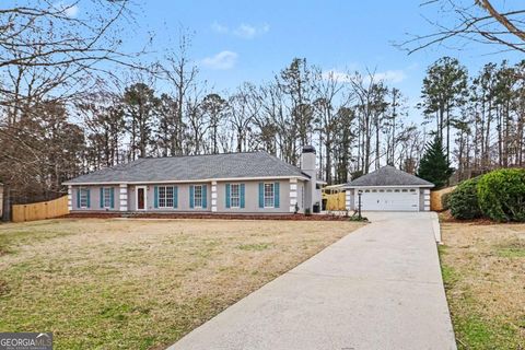 85 London LN Sharpsburg GA 30277