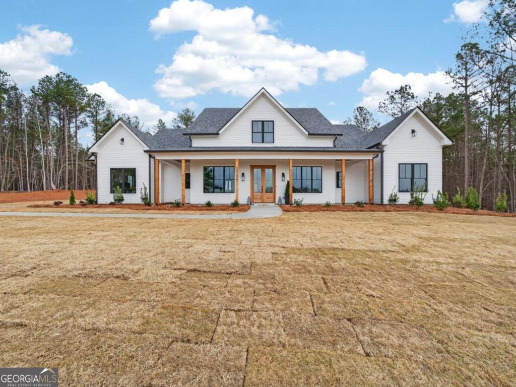 Photo of 2020 Clearwater Drive, White Plains, GA 30678 (MLS # 10767383)