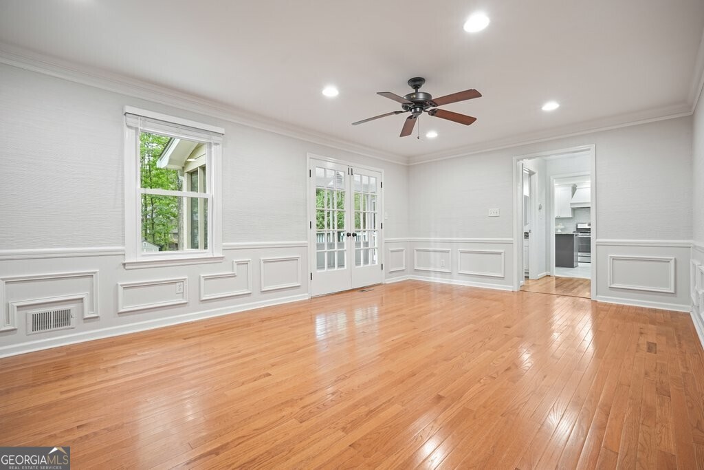Chimney Springs - Residential