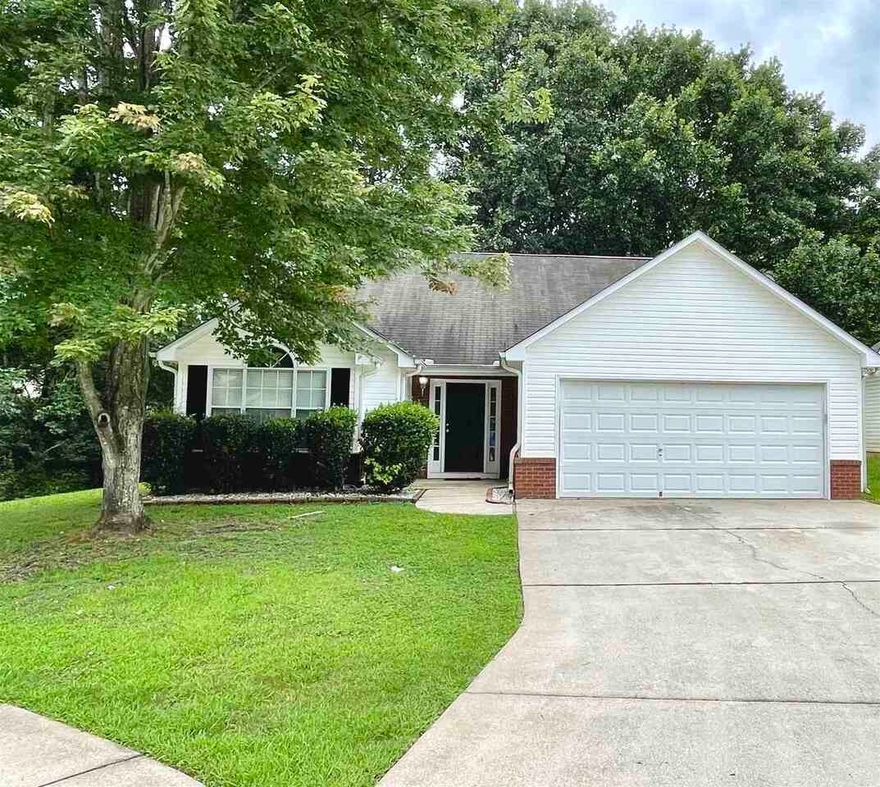 Beautiful single story home in Cul-de-Sac! This home is located in the beautiful City Square Neighborhood. Amenities are within walking distance of the property. This house features a bonus room, which can be used as an office, playroom, man cave, you name it! Beautiful granite counter tops in the kitchen and main bathroom. SELLER IS A LICENSED AGENT IN THE STATE OF GEORGIA