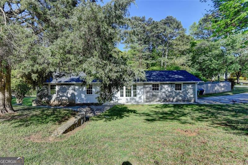 952 STAR CT