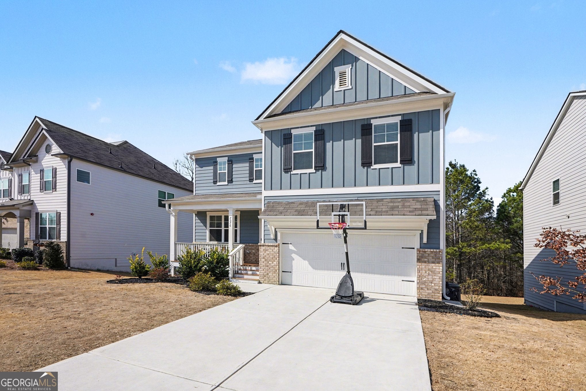 7576 Jennadee DR