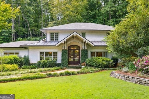 Photo of 544 Hollydale Court NW, Atlanta, GA 30342 (MLS # 10853583)