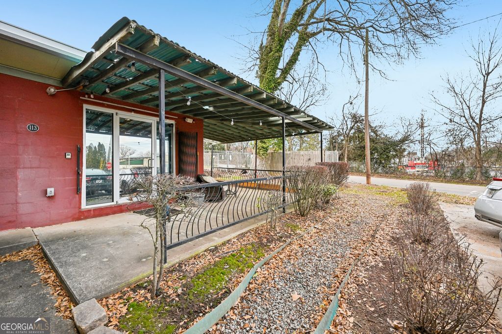 Photo of 1213 Allene Avenue SW #113, Atlanta, GA 30310 (MLS # 10682238)