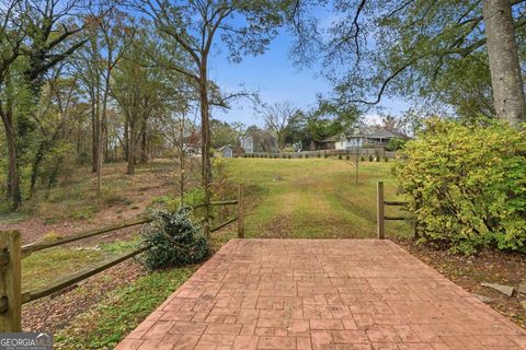 448 E Lake DR Decatur GA 30030