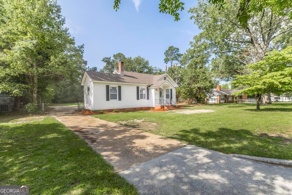Photo of 806 Woodrow Avenue, Dublin, GA 31021 (MLS # 10798497)