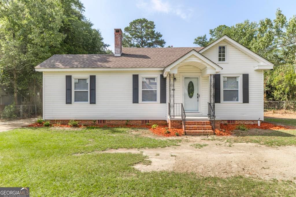 Photo of 806 Woodrow Avenue, Dublin, GA 31021 (MLS # 10798497)