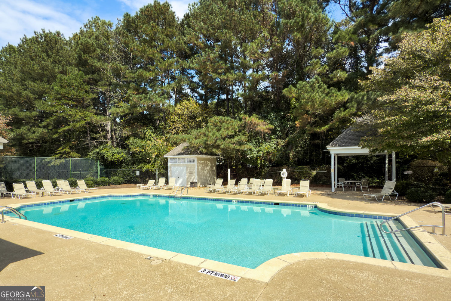 Camden Pond - Residential