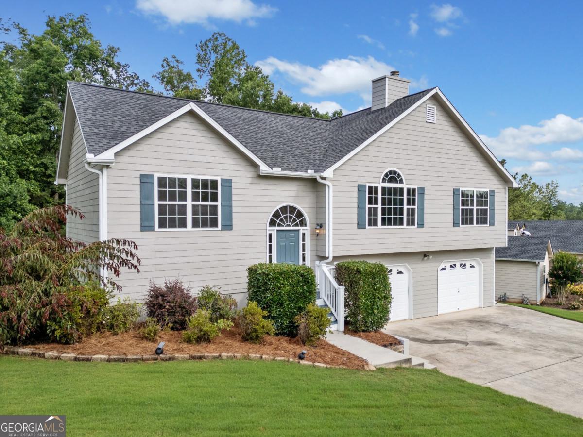 42 Oak Springs LN