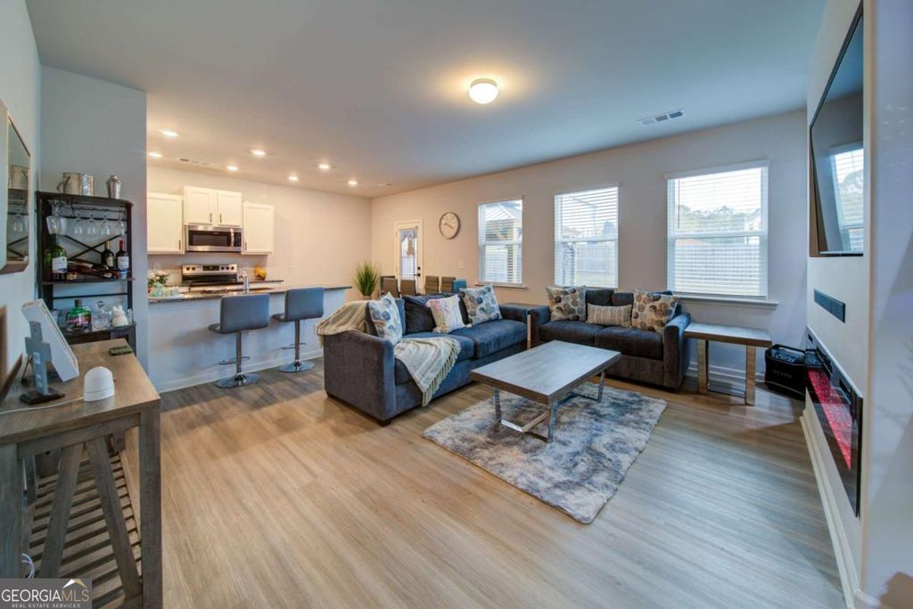 Photo of 5004 Fawnwood Drive, Gainesville, GA 30504 (MLS # 10721999)