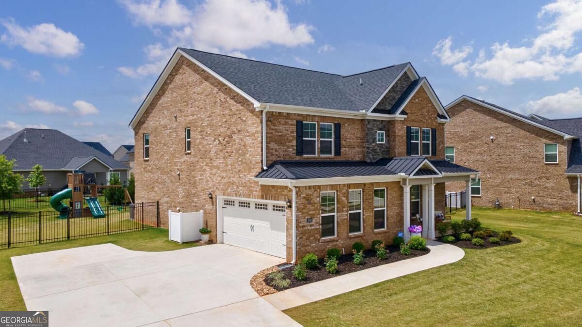 2062 Brookside CIR