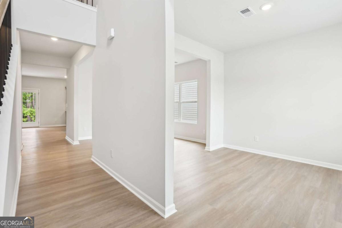 213 Cedar Wood TRCE