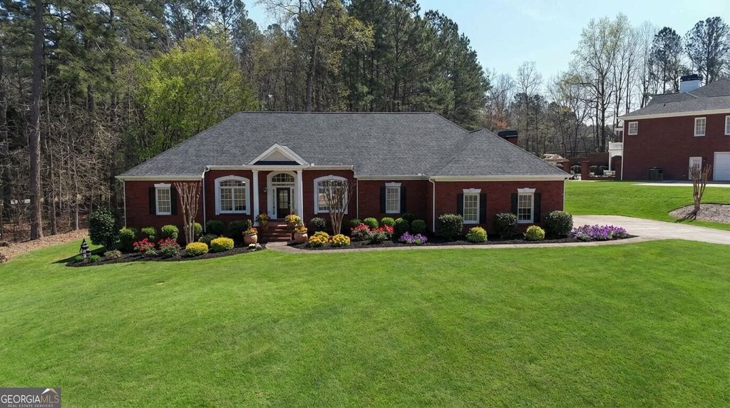 Photo of 3260 Rays Creek Drive NW, Acworth, GA 30101 (MLS # 10718639)