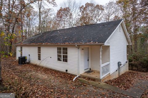 A home in Newnan