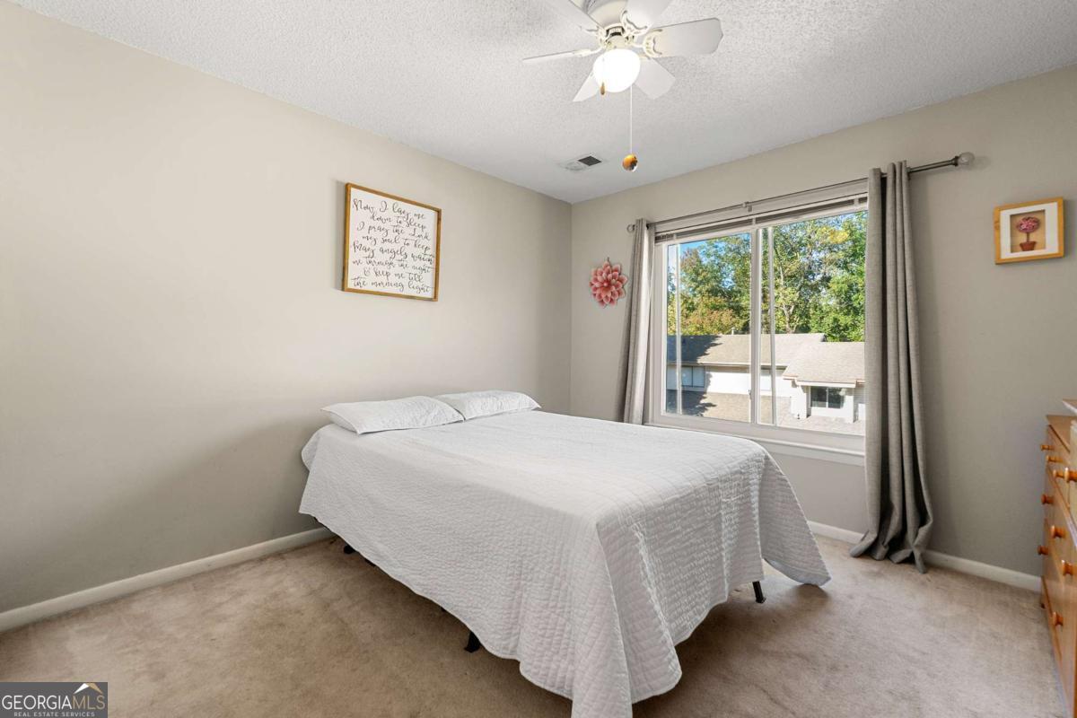 PINECREST 1 - Residential