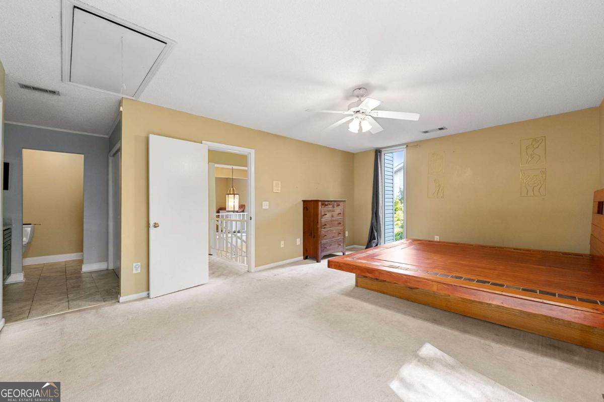 PINECREST 1 - Residential