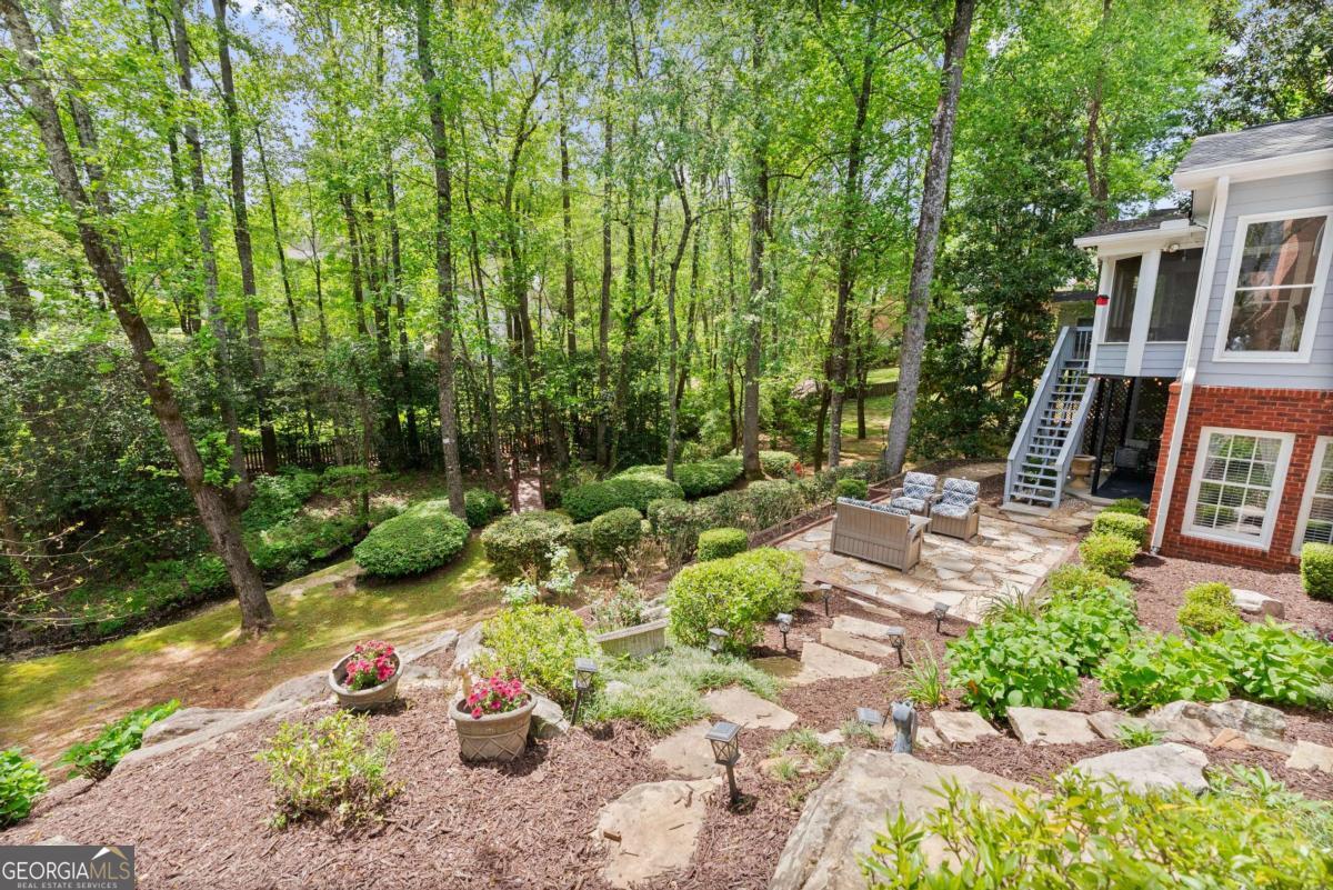 1202 Chadwick Lake DR